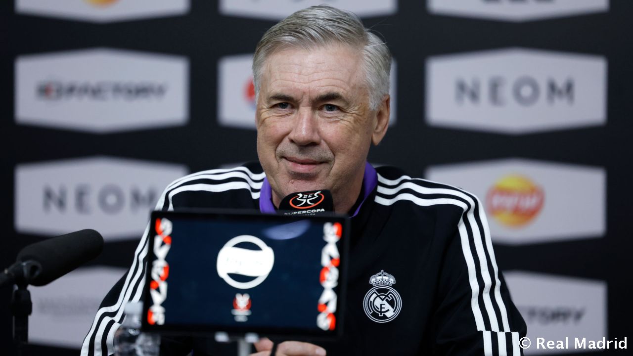 Новость на сайте FondoRuso.ru /assets/img//news/2022/2023-01-14-33-ancelotti1.jpg