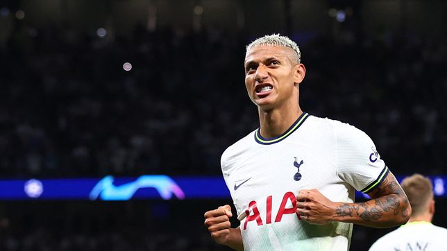 Новость на сайте FondoRuso.ru /assets/img//news/2022/2023-03-10-55-richarlison.jpg