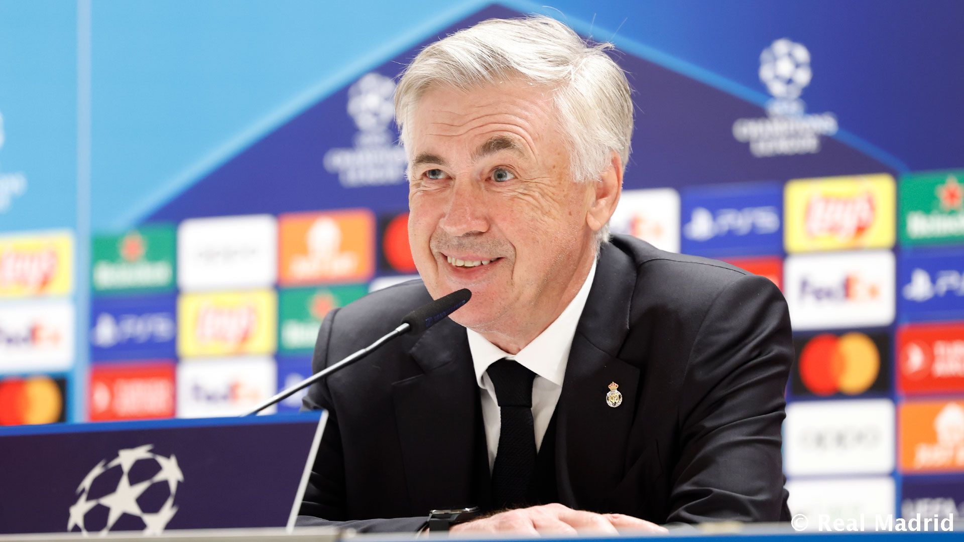 Новость на сайте FondoRuso.ru /assets/img//news/2022/2023-04-13-43-ancelotti.jpg