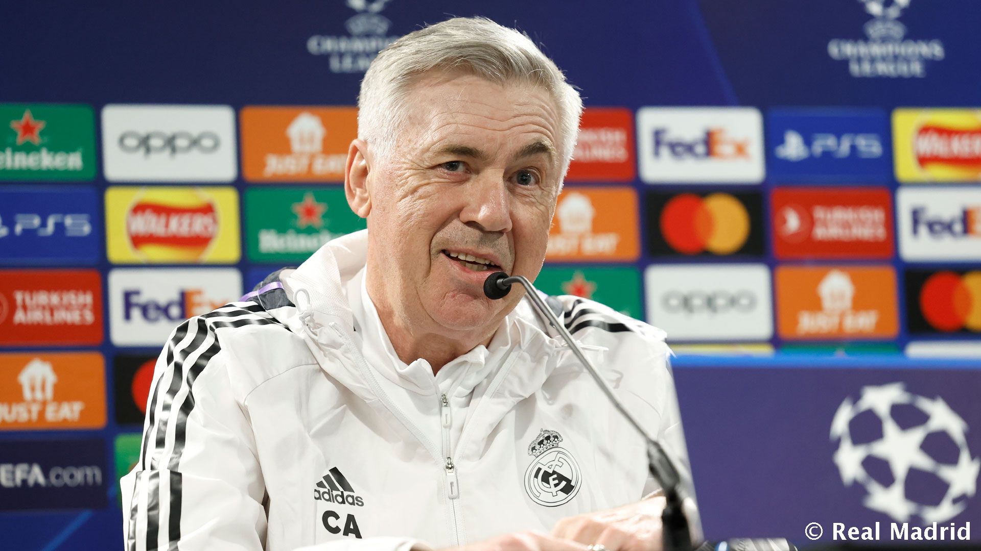 Новость на сайте FondoRuso.ru /assets/img//news/2022/2023-04-18-22-ancelotti.jpeg