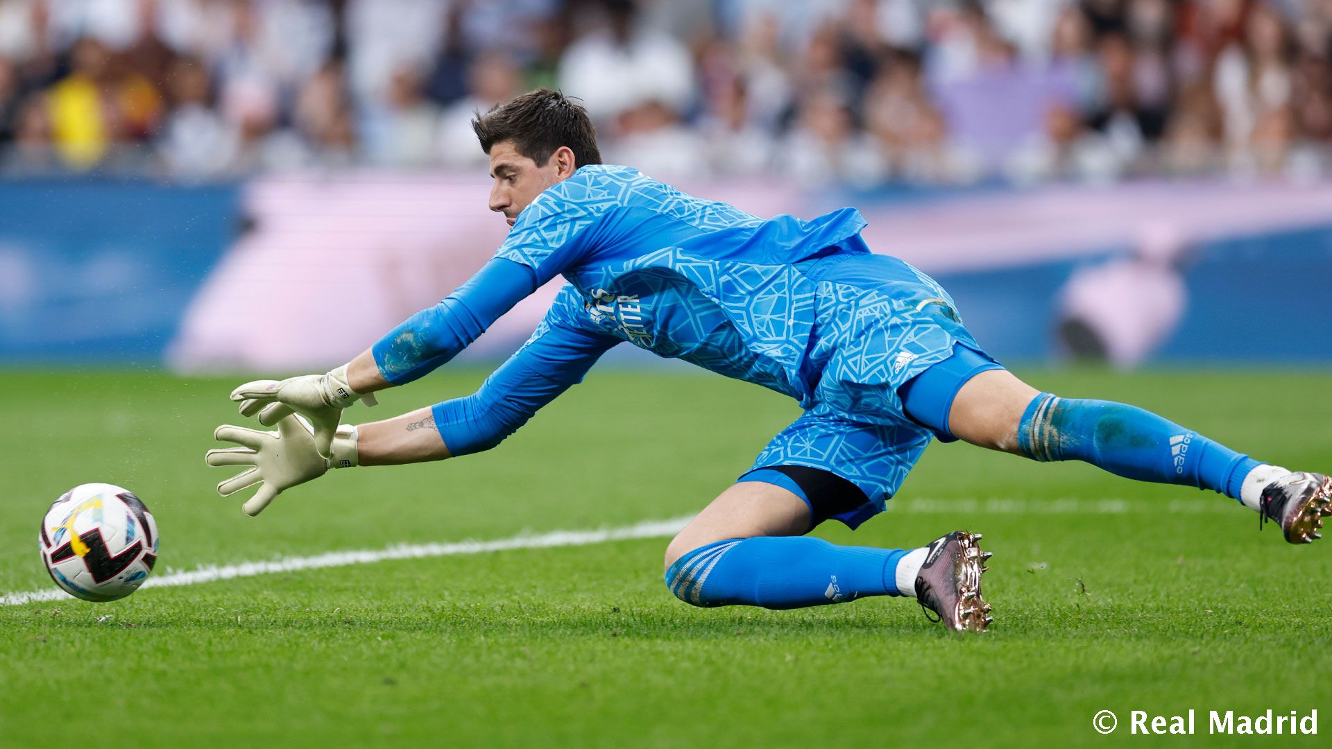 Новость на сайте FondoRuso.ru /assets/img//news/2023/2023-06-05-54-courtois.jpg