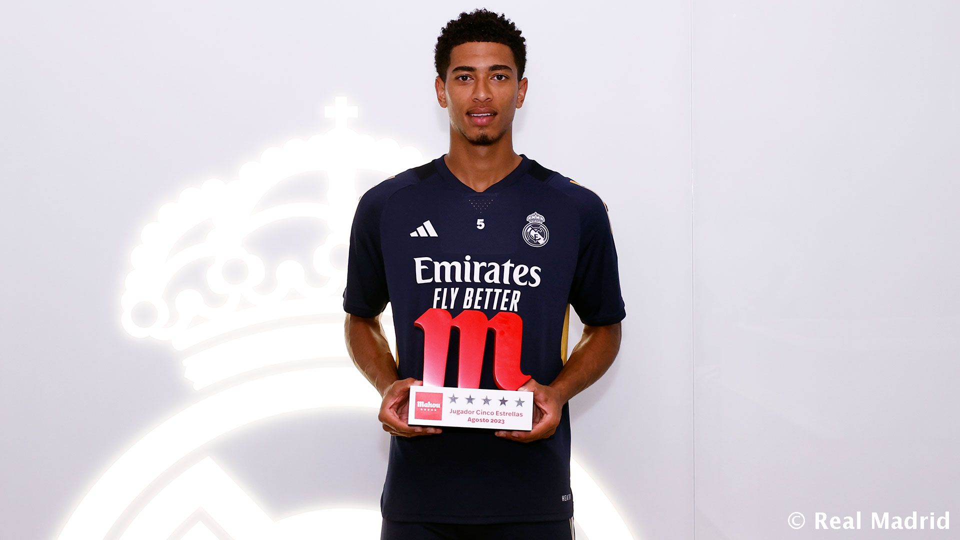 Новость на сайте FondoRuso.ru /assets/img//news/2023/2023-09-18-19-bellingham.jpg