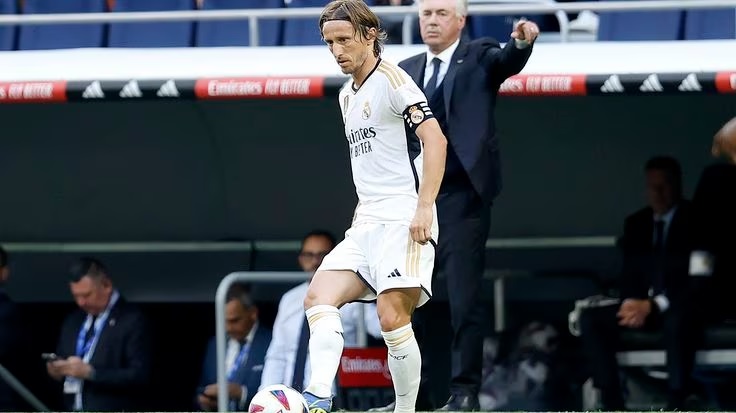 Новость на сайте FondoRuso.ru /assets/img//news/2023/2023-10-09-04-modric.jpg