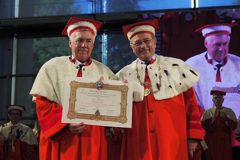 Новость на сайте FondoRuso.ru /assets/img//news/2023/2023-10-11-14-ancelotti.jpg