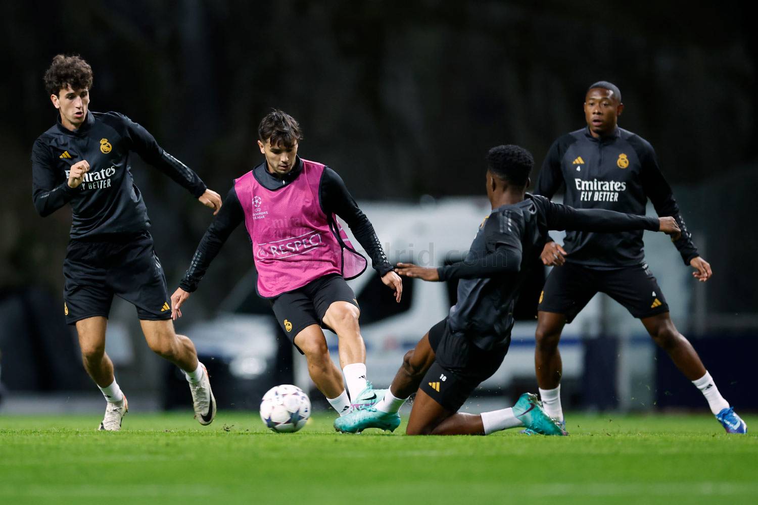 Новость на сайте FondoRuso.ru /assets/img//news/2023/2023-10-24-13-training.jpg