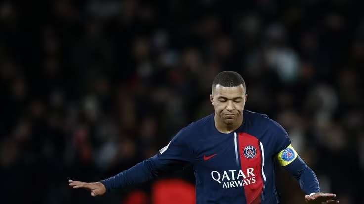 Новость на сайте FondoRuso.ru /assets/img//news/2023/2023-12-07-43-mbappe.jpg