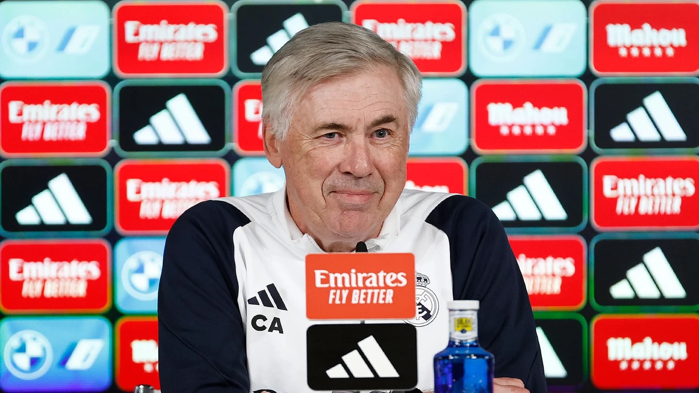 Новость на сайте FondoRuso.ru /assets/img//news/2023/2024-01-31-33-ancelotti.jpg