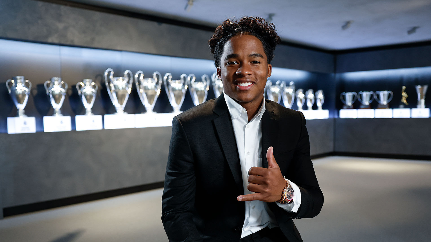 Новость на сайте FondoRuso.ru /assets/img//news/2023/2024-07-30-41-endrik.png