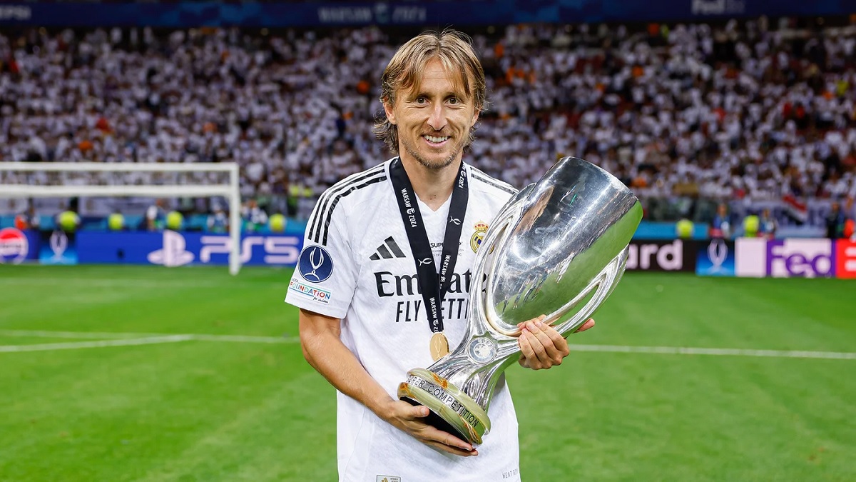 Новость на сайте FondoRuso.ru /assets/img//news/2023/2024-09-09-00-modric.jpg