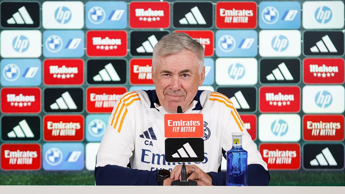 Новость на сайте FondoRuso.ru /assets/img//news/2023/2024-09-13-38-ancelotti.jpg