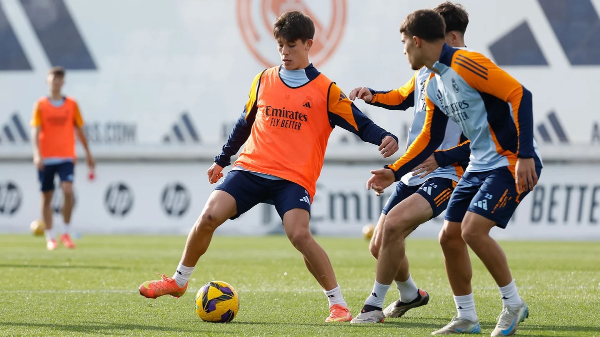 Новость на сайте FondoRuso.ru /assets/img//news/2023/2024-12-05-21-training.jpg