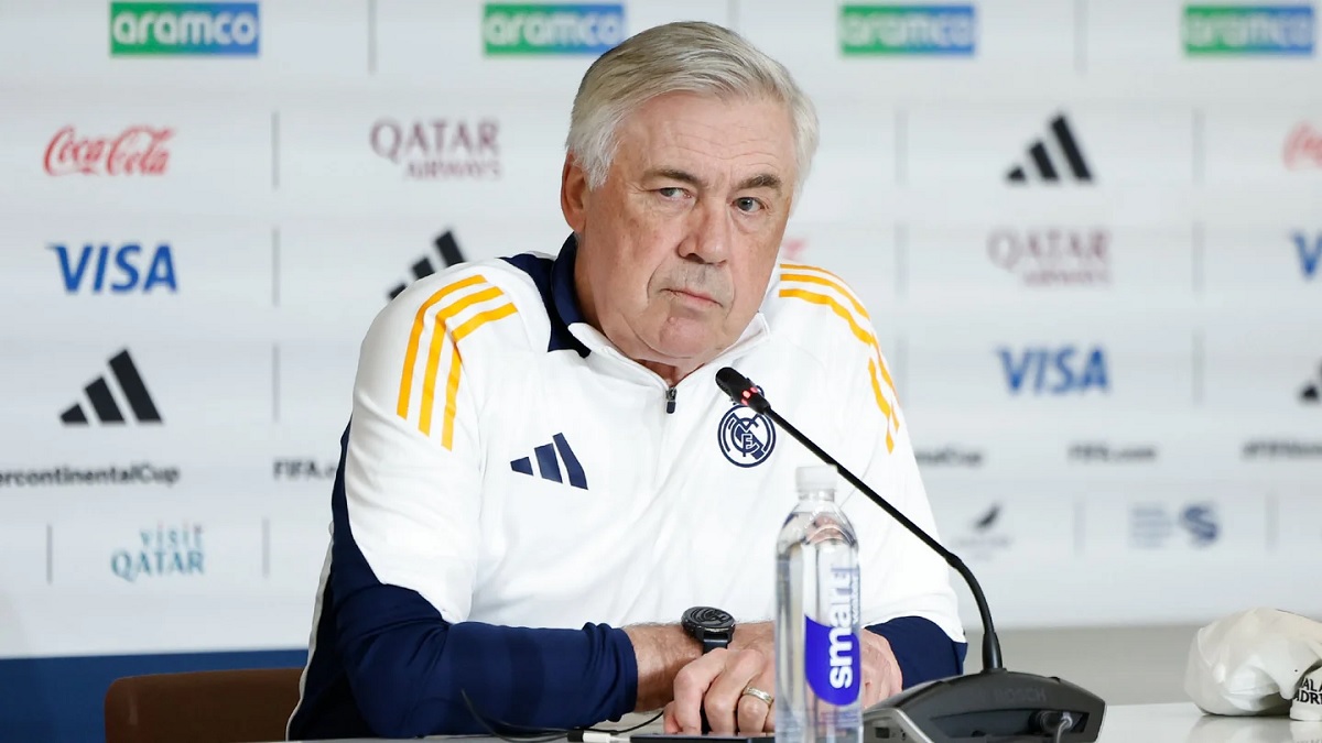 Новость на сайте FondoRuso.ru /assets/img//news/2023/2024-12-18-30-ancelotti.jpg
