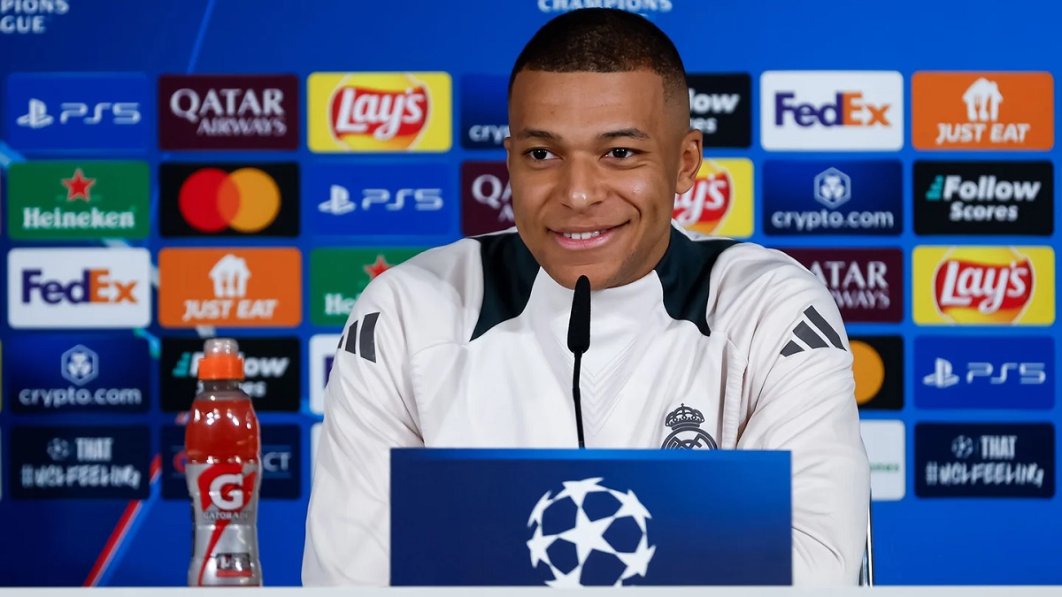 Новость на сайте FondoRuso.ru /assets/img//news/2025/2025-01-21-40-mbappe.jpg