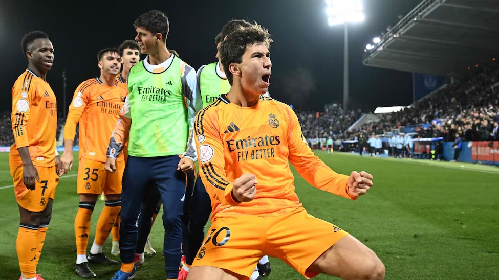 Новость на сайте FondoRuso.ru /assets/img//news/2025/2025-02-06-43-madrid.jpg