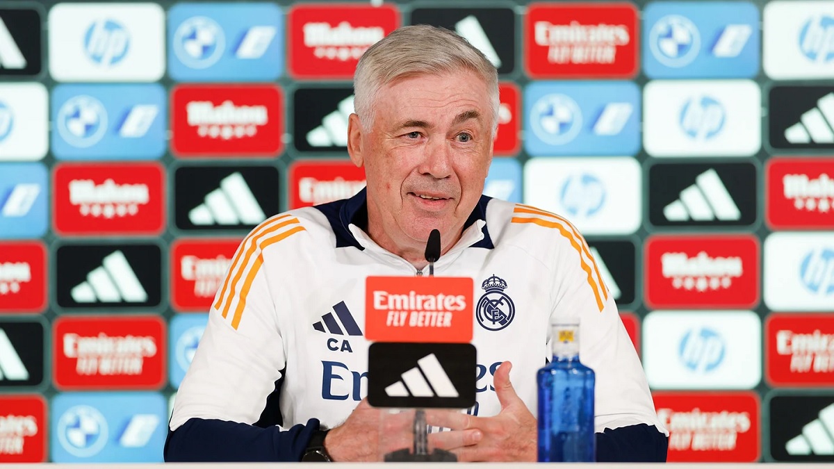 Новость на сайте FondoRuso.ru /assets/img//news/2025/2025-02-23-10-ancelotti.jpg