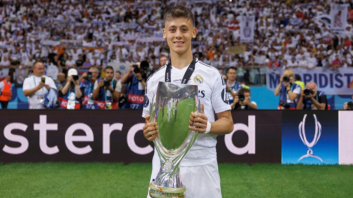 Новость на сайте FondoRuso.ru /assets/img//news/2025/2025-02-25-48-arda-geler.jpg