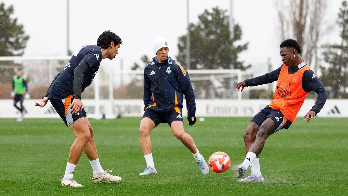 Новость на сайте FondoRuso.ru /assets/img//news/2025/2025-04-05-42-training.jpg