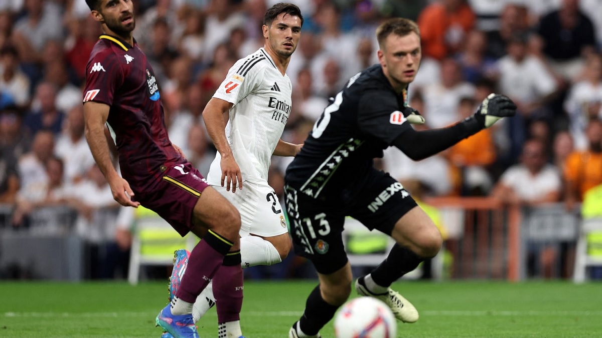 Новость на сайте FondoRuso.ru /assets/img//news/2025/2025-05-03-13-madrid.jpg