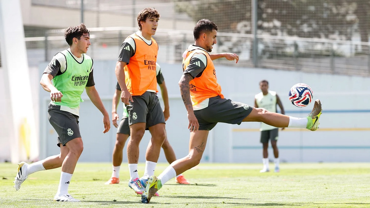 Новость на сайте FondoRuso.ru /assets/img//news/2025/2025-06-10-31-training.jpg