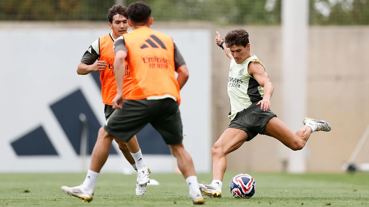 Новость на сайте FondoRuso.ru /assets/img//news/2025/2025-06-11-04-training.jpg