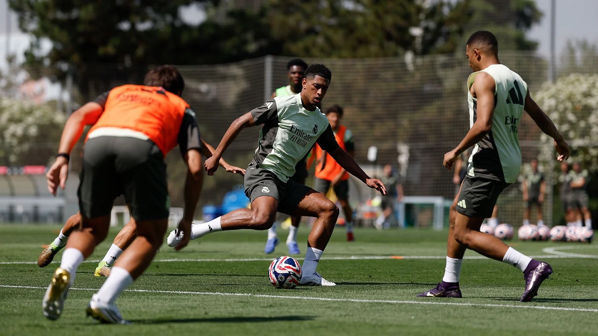 Новость на сайте FondoRuso.ru /assets/img//news/2025/2025-06-13-31-training.jpg