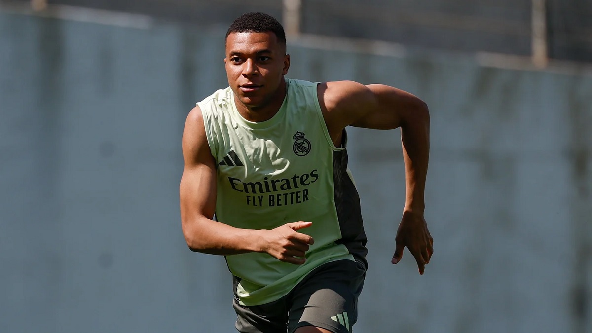 Новость на сайте FondoRuso.ru /assets/img//news/2025/2025-06-19-15-mbappe.jpg