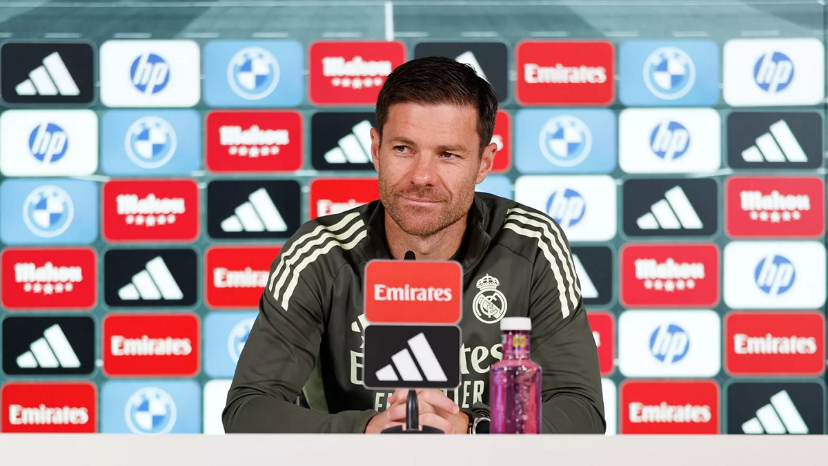 Новость на сайте FondoRuso.ru /assets/img//news/2025/2025-10-19-02-xabi-alonso.jpg