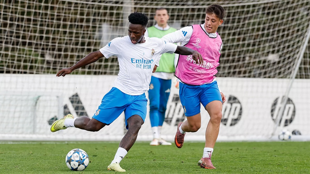 Новость на сайте FondoRuso.ru /assets/img//news/2025/2025-10-21-48-training.jpg