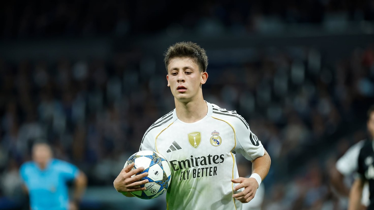 Новость на сайте FondoRuso.ru /assets/img//news/2025/2025-11-03-52-arda-geler.jpg