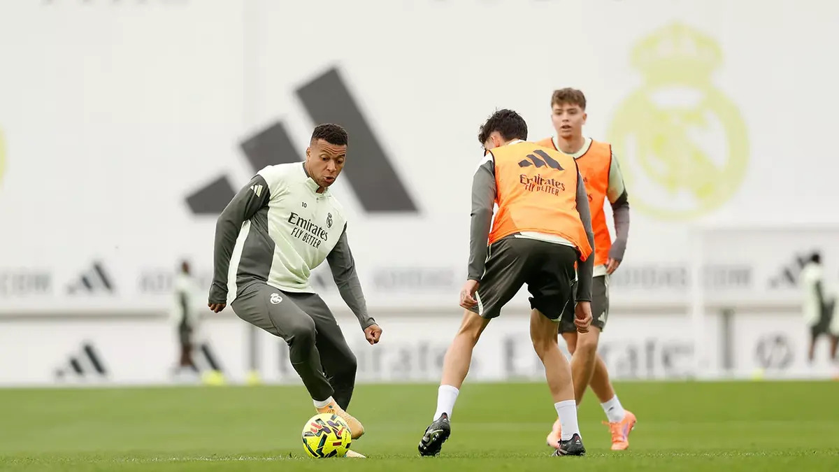 Новость на сайте FondoRuso.ru /assets/img//news/2025/2025-11-08-36-training.jpg