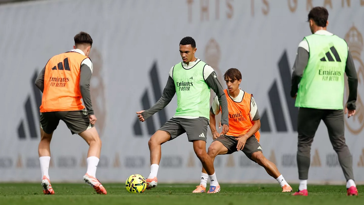 Новость на сайте FondoRuso.ru /assets/img//news/2025/2025-11-11-21-training.jpg