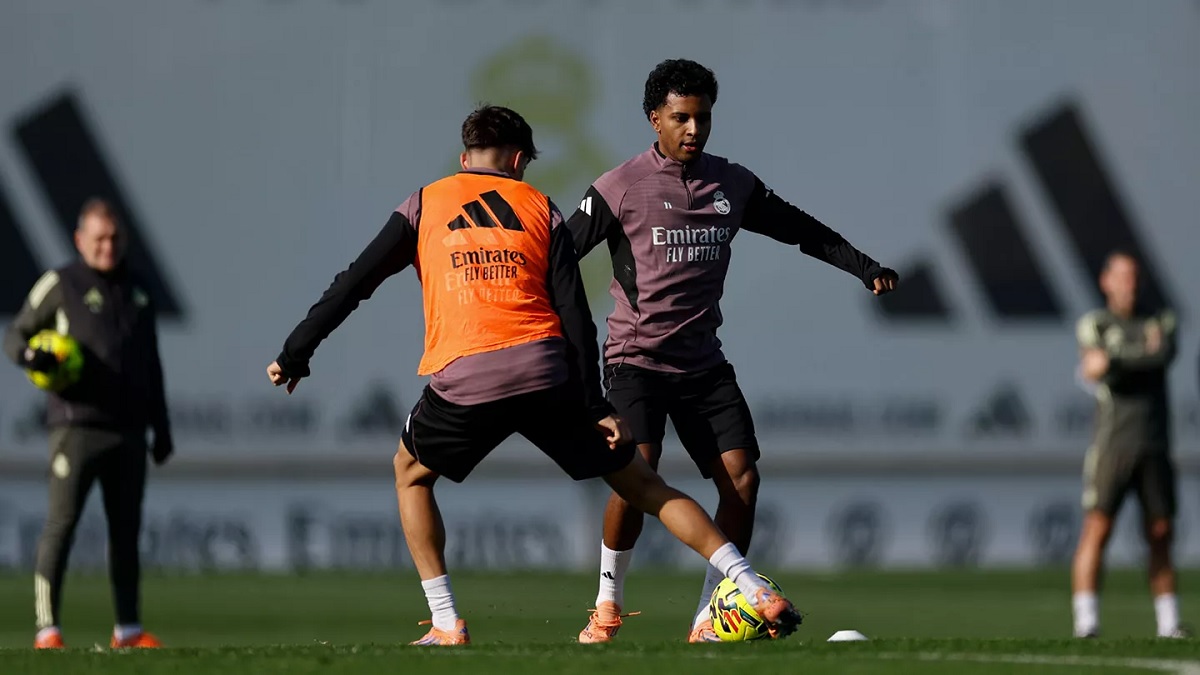 Новость на сайте FondoRuso.ru /assets/img//news/2025/2025-12-18-04-training.jpg