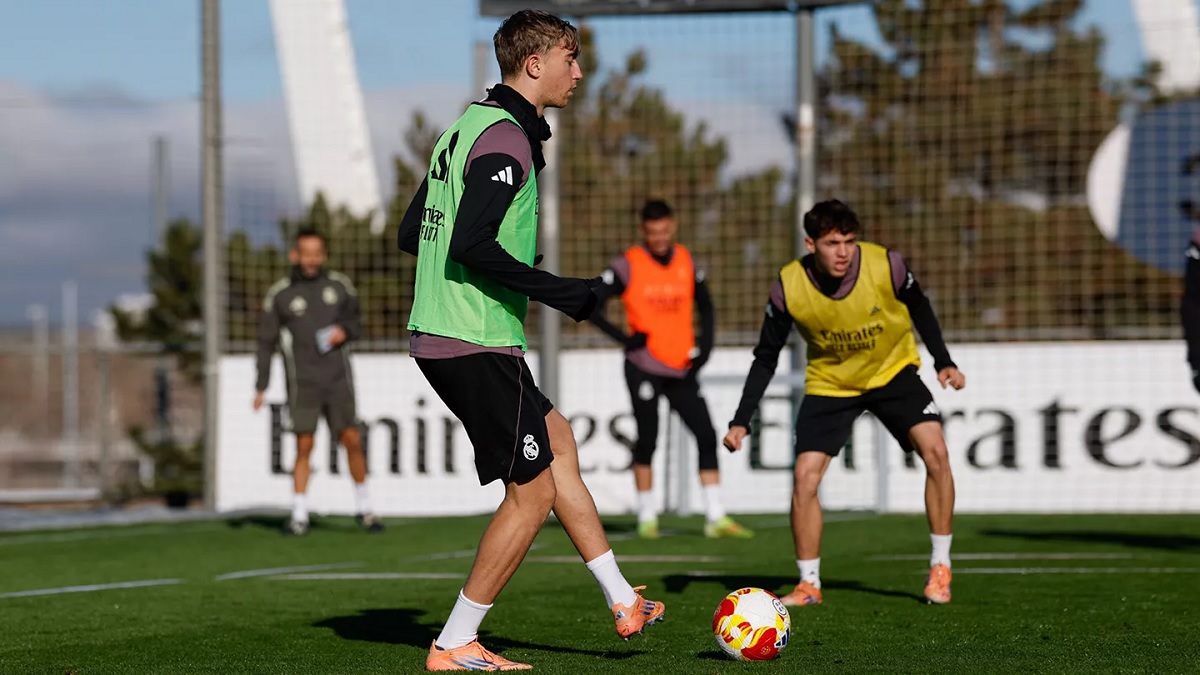 Новость на сайте FondoRuso.ru /assets/img//news/2025/2026-01-05-48-training.jpg