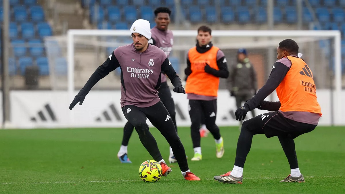 Новость на сайте FondoRuso.ru /assets/img//news/2025/2026-02-14-14-training.jpg