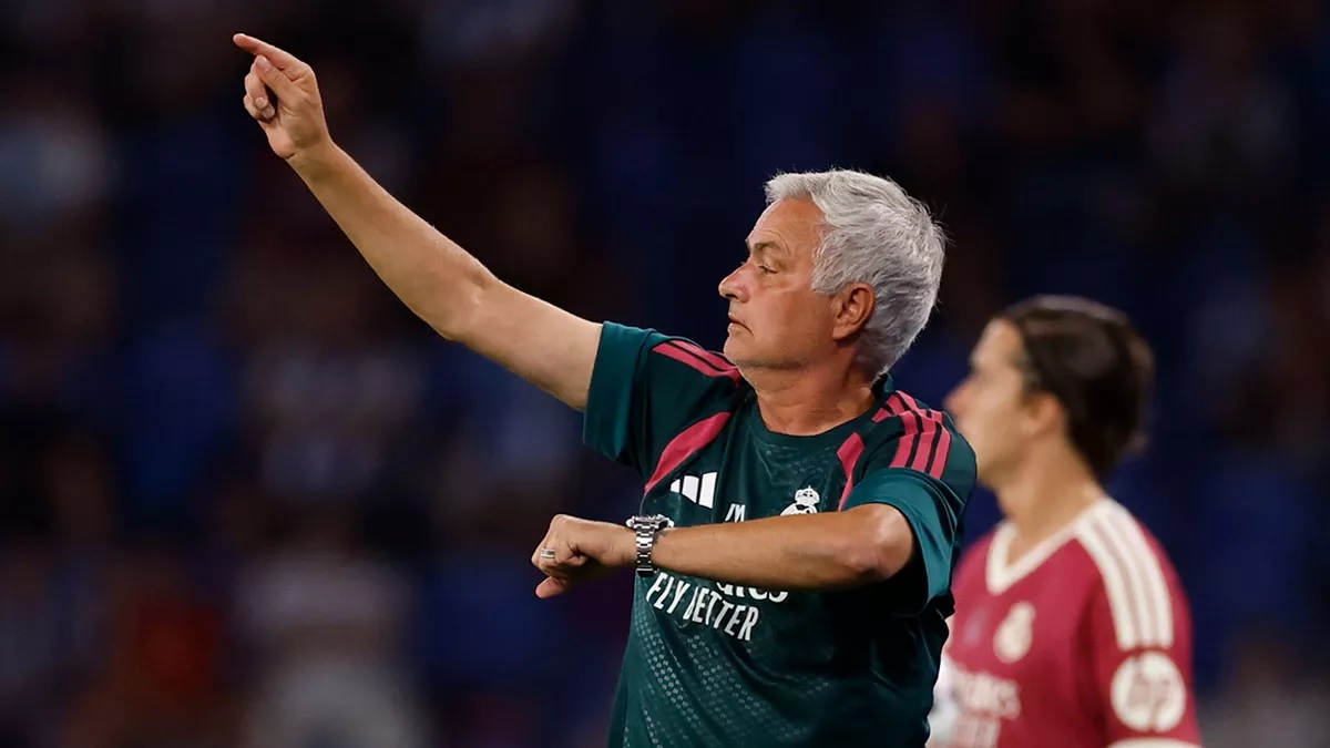 Новость на сайте FondoRuso.ru /assets/img//news/2026/2026-08-13-28-mourinho.jpg