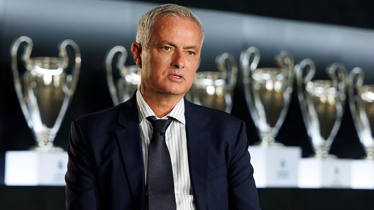 Новость на сайте FondoRuso.ru /news/2026/2026-08-20-19-mourinho.jpg