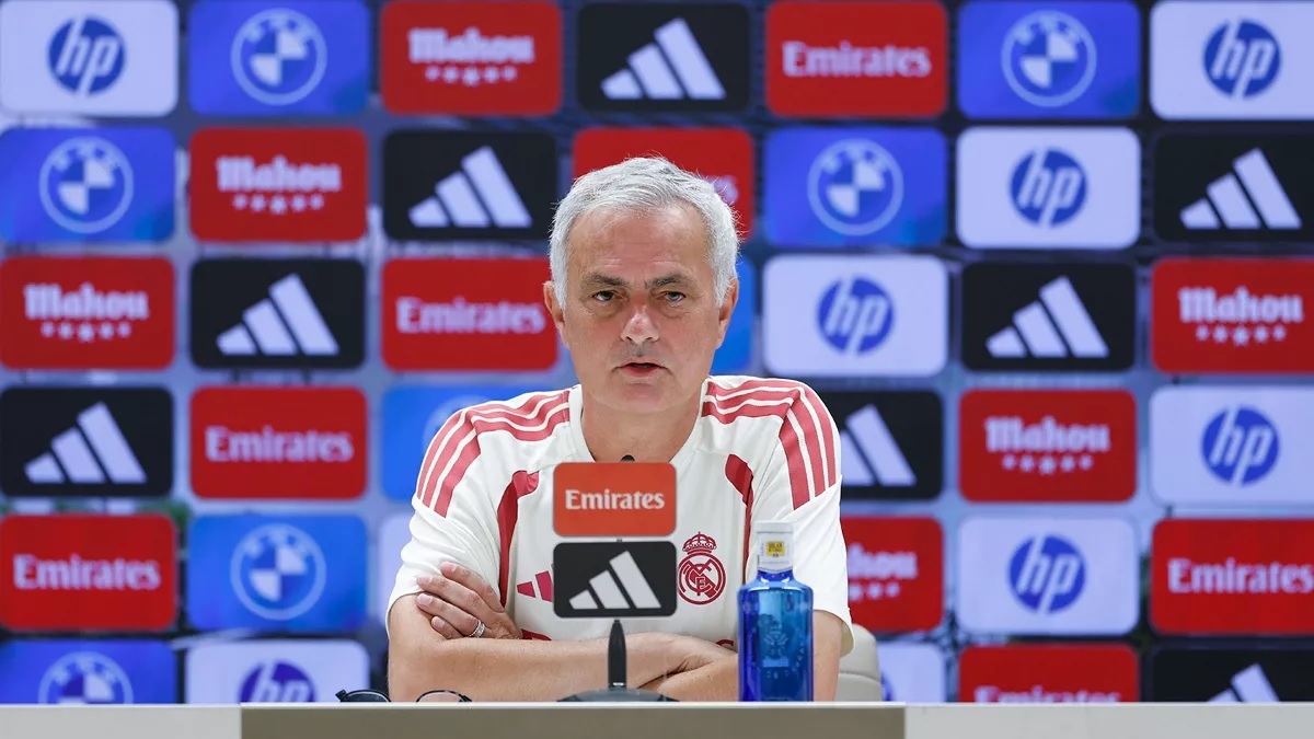 Новость на сайте FondoRuso.ru /assets/img//news/2026/2026-09-12-53-mourinho.jpg