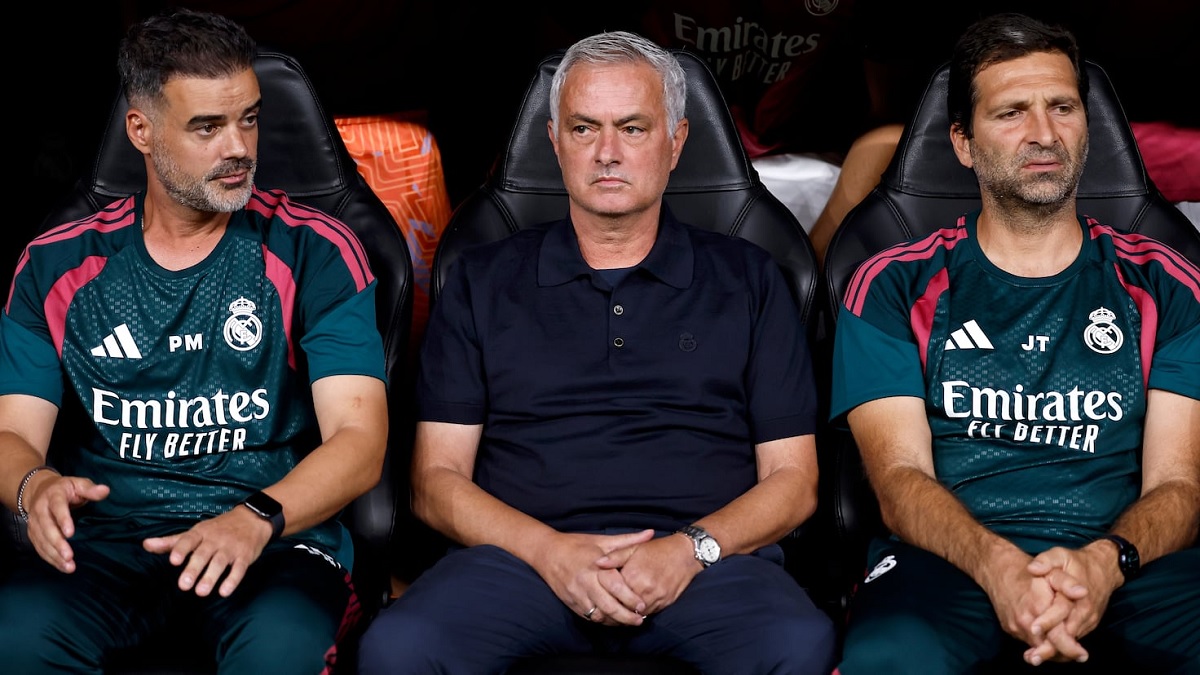 Новость на сайте FondoRuso.ru /news/2026/2026-09-12-58-mourinho1.jpg