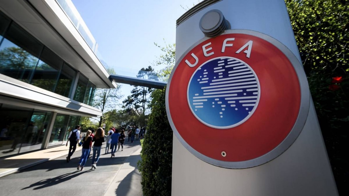 Новость на сайте FondoRuso.ru /news/2026/2026-10-01-10-uefa.jpg