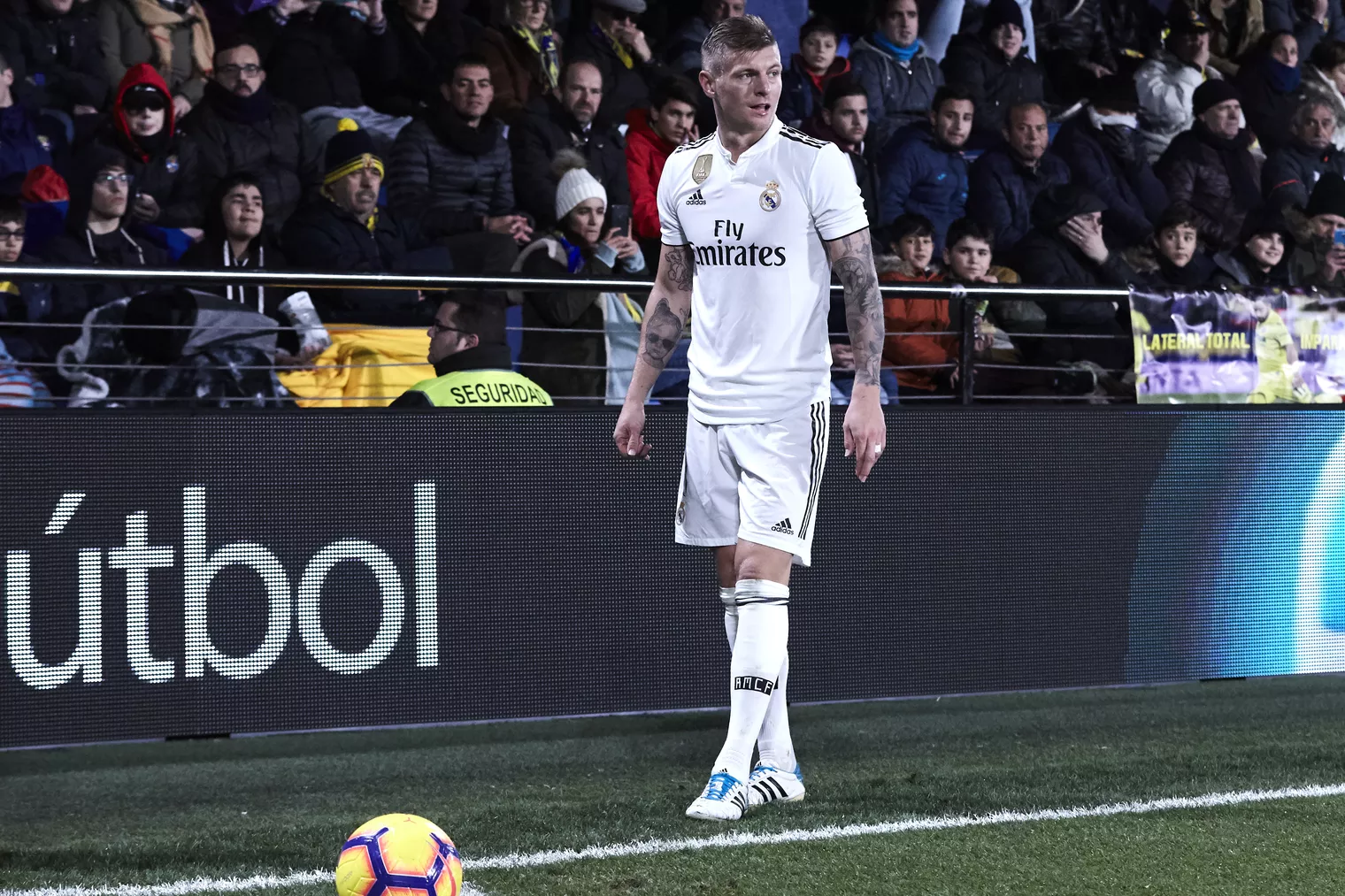 Новость на сайте FondoRuso.ru /assets/img/news/2020/2020-05-19-kroos.jpg