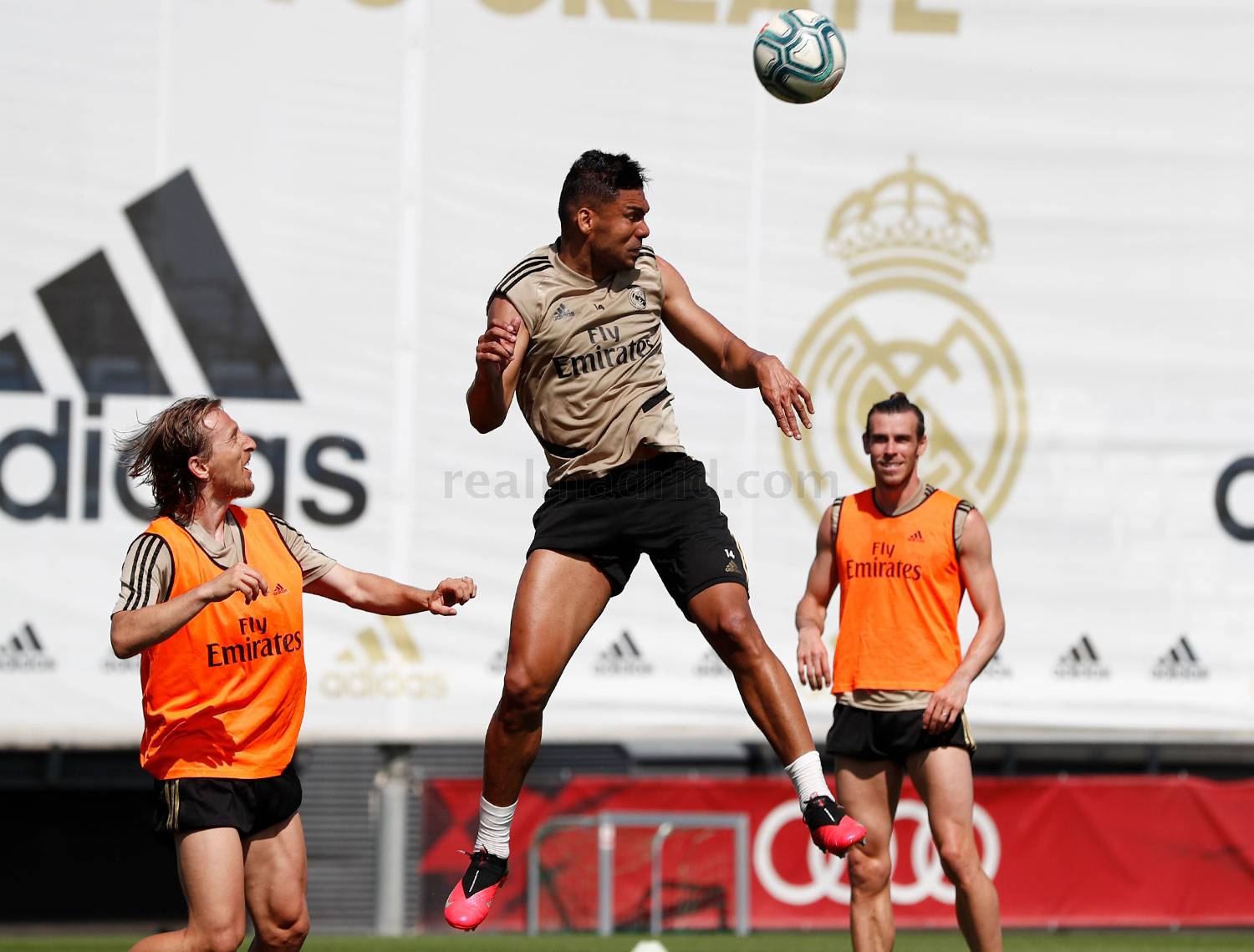 Новость на сайте FondoRuso.ru /assets/img/news/2020/2020-05-23-training.jpg