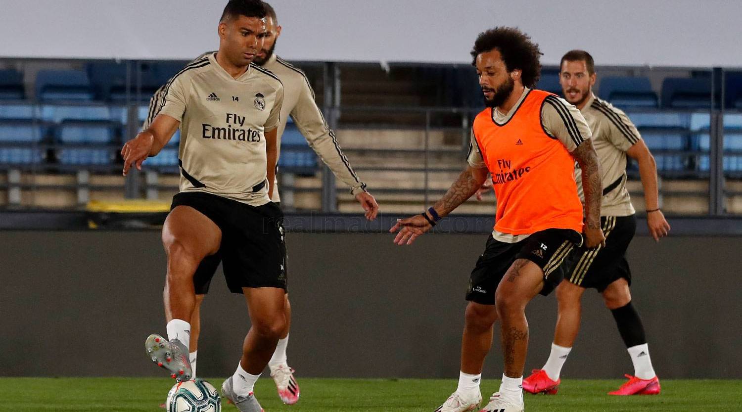 Новость на сайте FondoRuso.ru /assets/img/news/2020/2020-06-18-20-entrenamiento.jpg