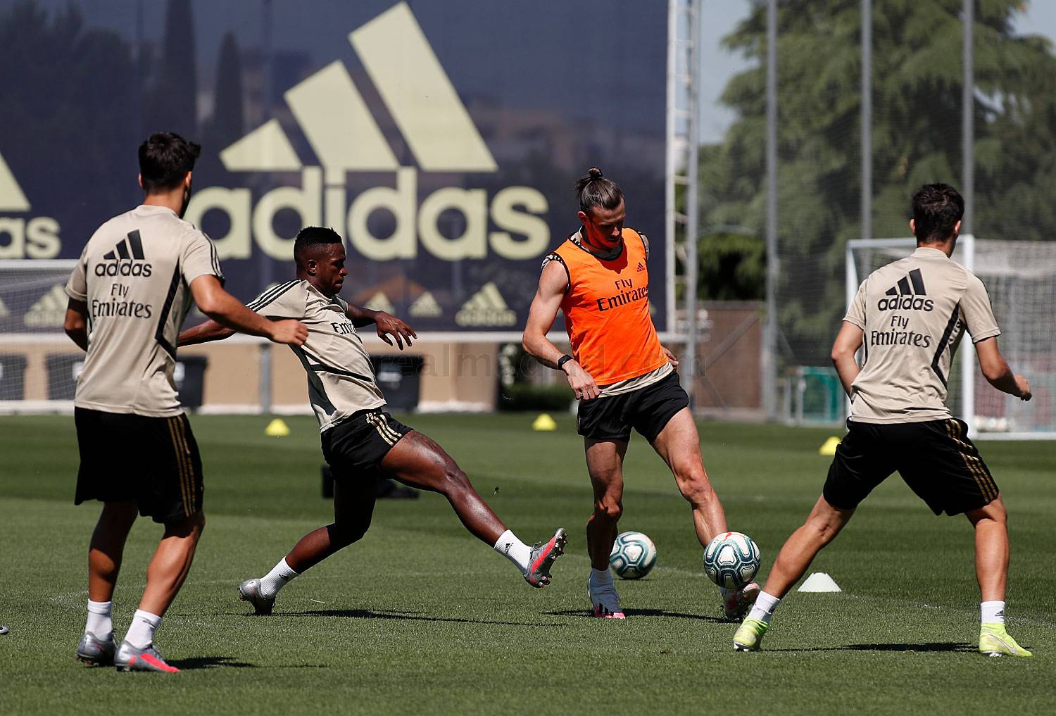 Новость на сайте FondoRuso.ru /assets/img/news/2020/2020-06-20-17-training-session.jpg