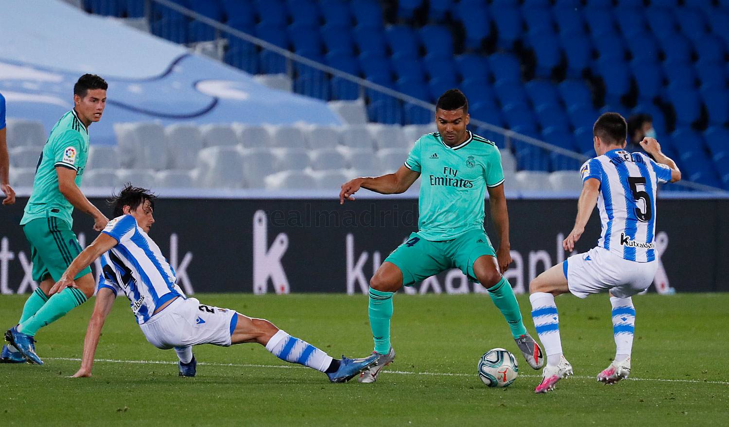 Новость на сайте FondoRuso.ru /assets/img/news/2020/2020-06-22-08-casemiro.jpg