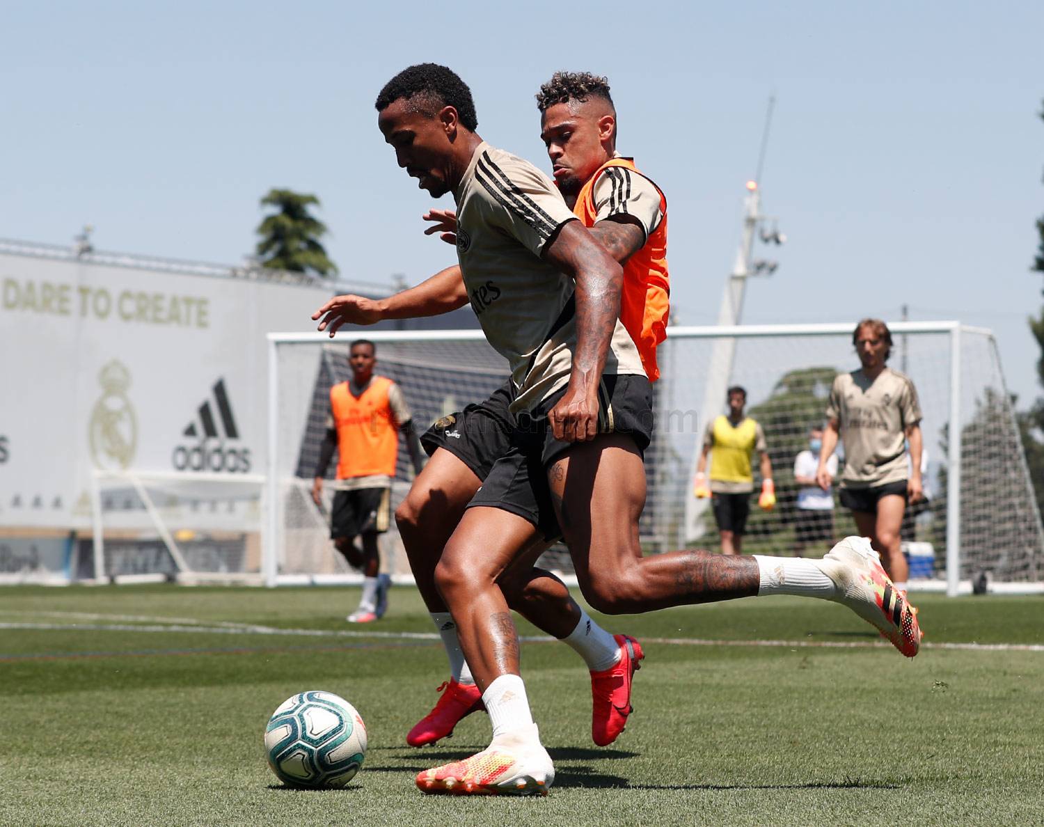 Новость на сайте FondoRuso.ru /assets/img/news/2020/2020-06-22-45-trainingsession.jpg