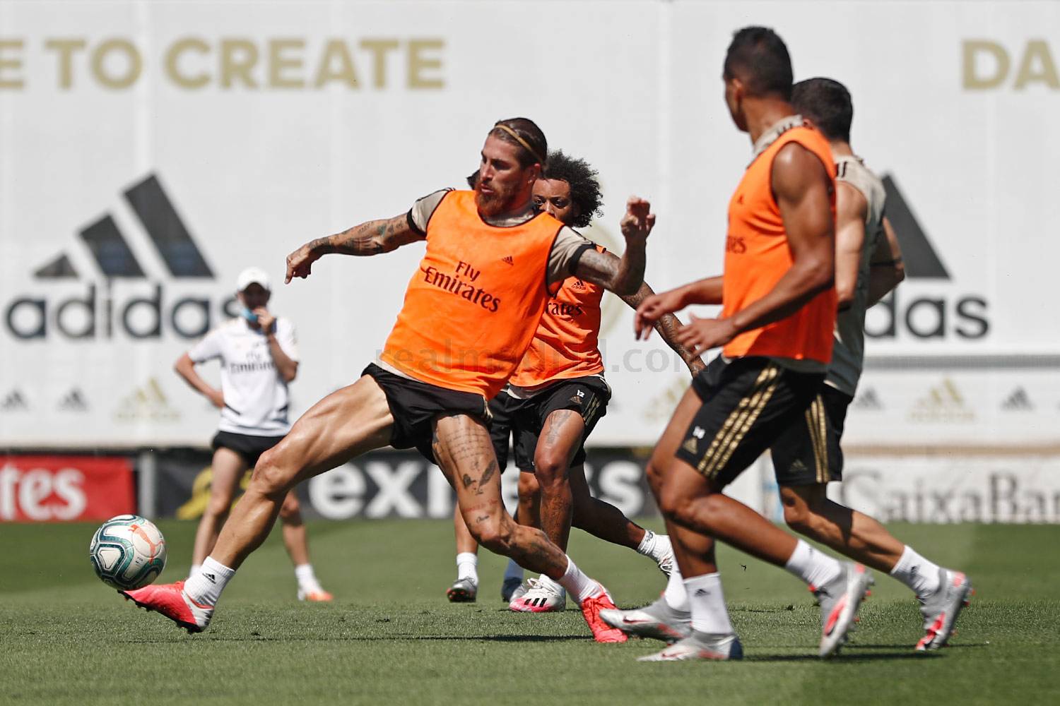 Новость на сайте FondoRuso.ru /assets/img/news/2020/2020-06-27-43-trainingsession.jpg