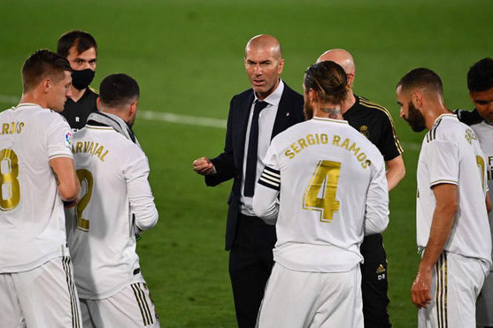 Новость на сайте FondoRuso.ru /assets/img/news/2020/2020-07-03-50-zidane.jpg