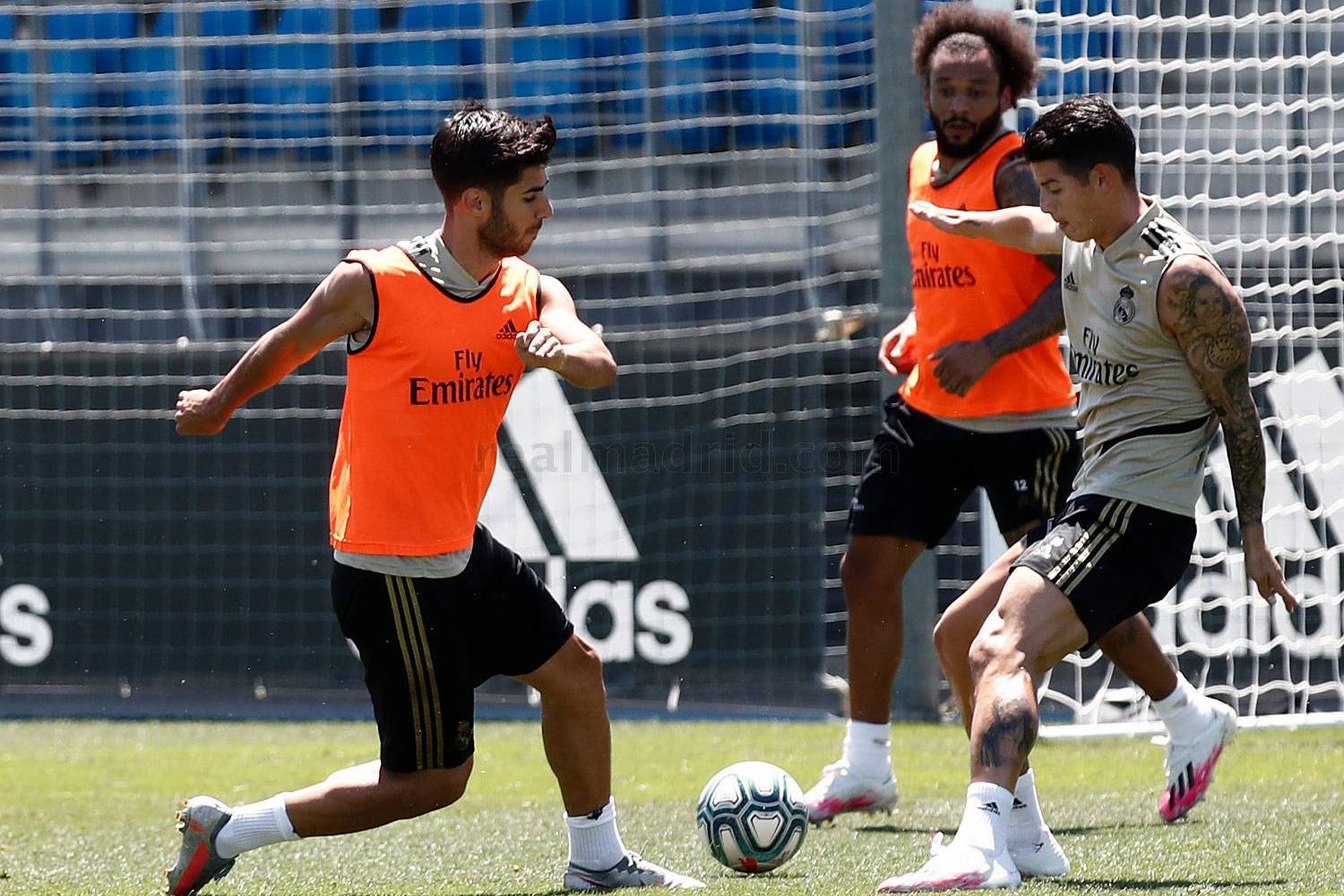 Новость на сайте FondoRuso.ru /assets/img/news/2020/2020-07-04-48-trainingsession.jpg