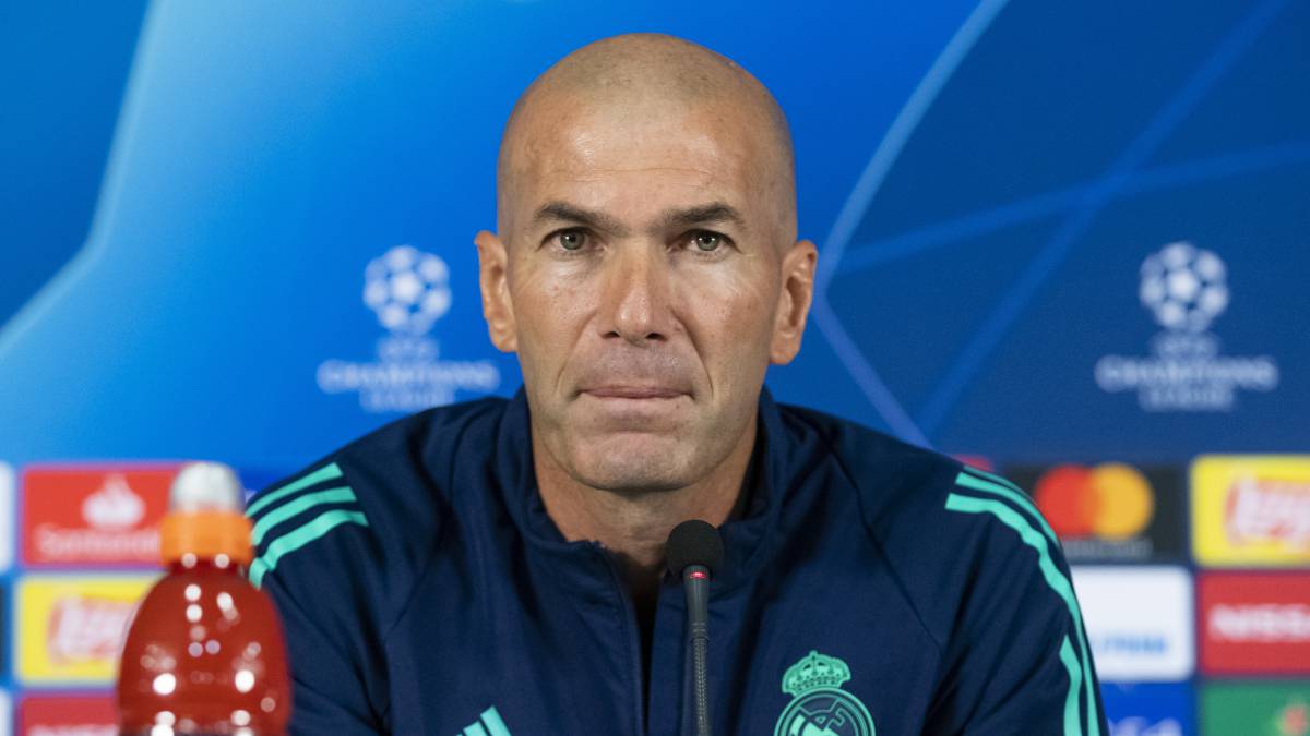 Новость на сайте FondoRuso.ru /assets/img/news/2020/2020-08-06-32-zidane.jpg