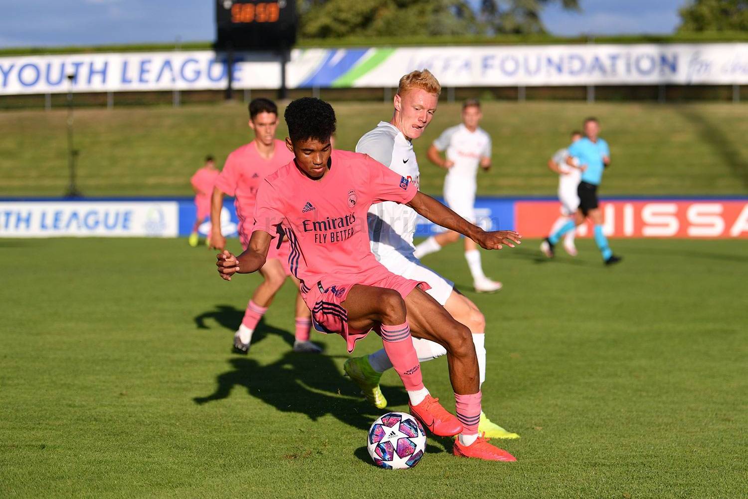 Новость на сайте FondoRuso.ru /assets/img/news/2020/2020-08-22-21-juvenil.jpg